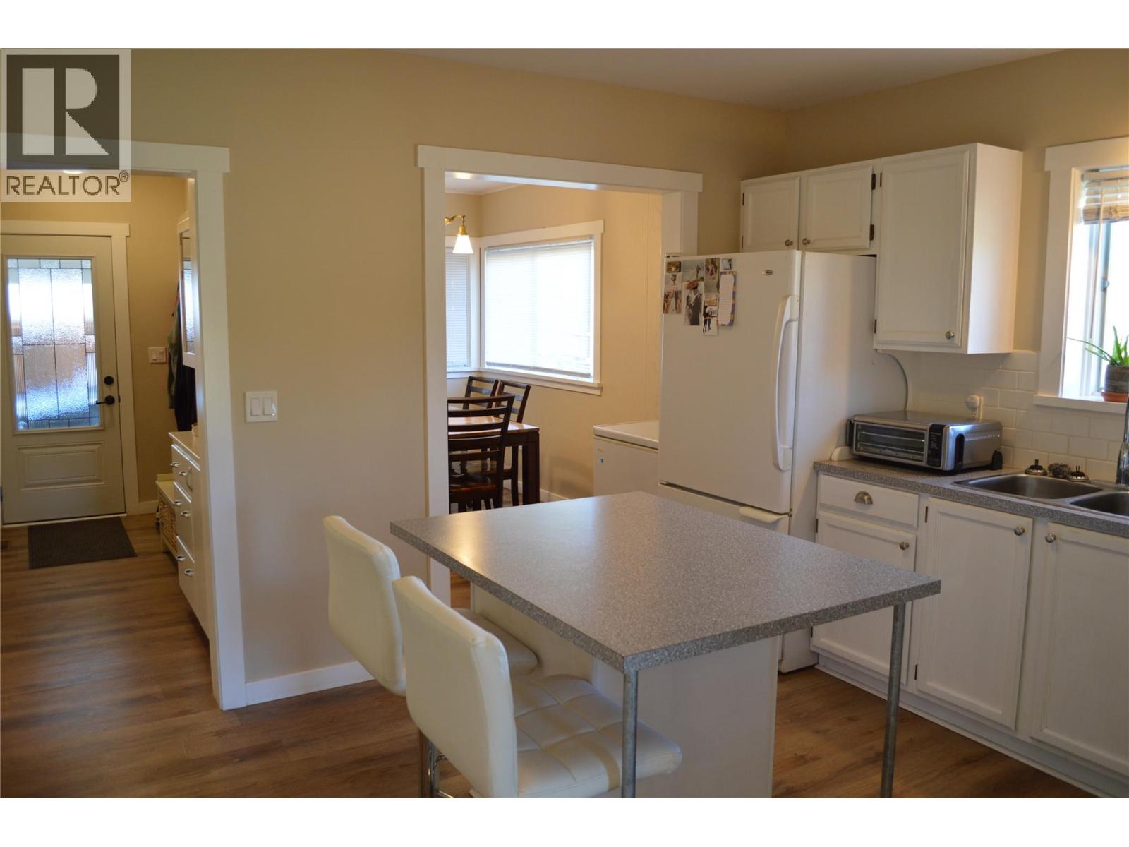 6569 19th Street, Grand Forks, British Columbia  V0H 1H0 - Photo 6 - 10365858