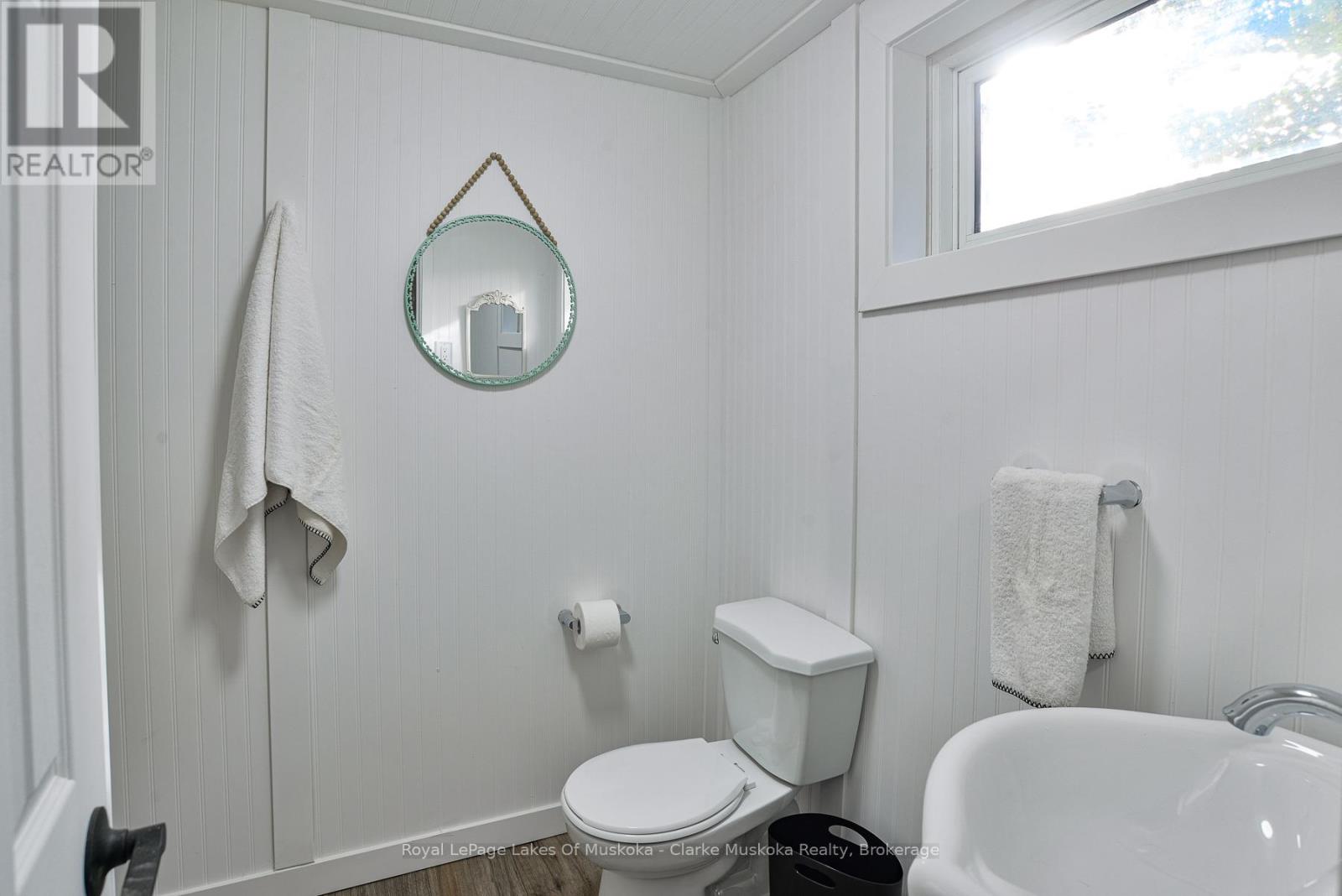 2 Sunset Crescent, Severn, Ontario  L0K 1E0 - Photo 15 - S12468472
