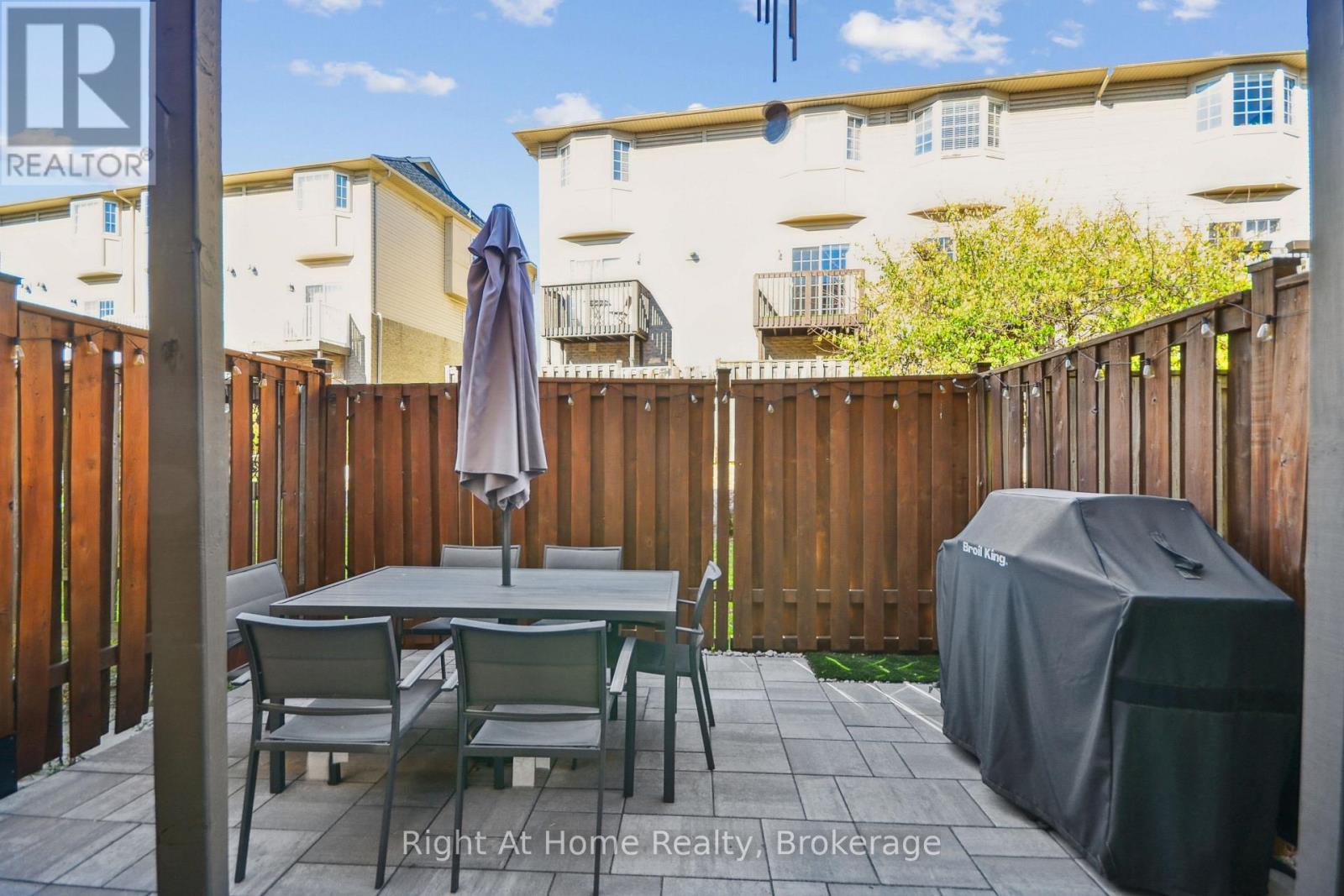 34 - 5080 Fairview Street, Burlington, Ontario  L7L 7E9 - Photo 33 - W12468523