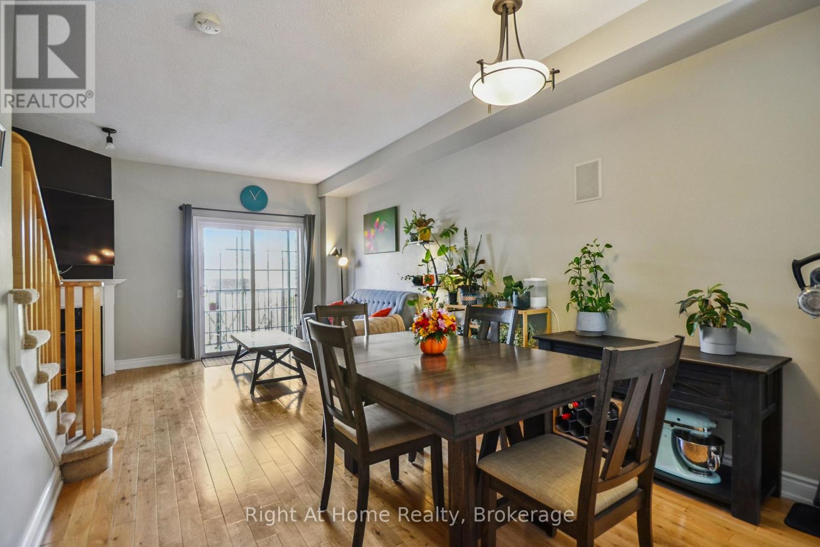 34 - 5080 Fairview Street, Burlington, Ontario  L7L 7E9 - Photo 5 - W12468523