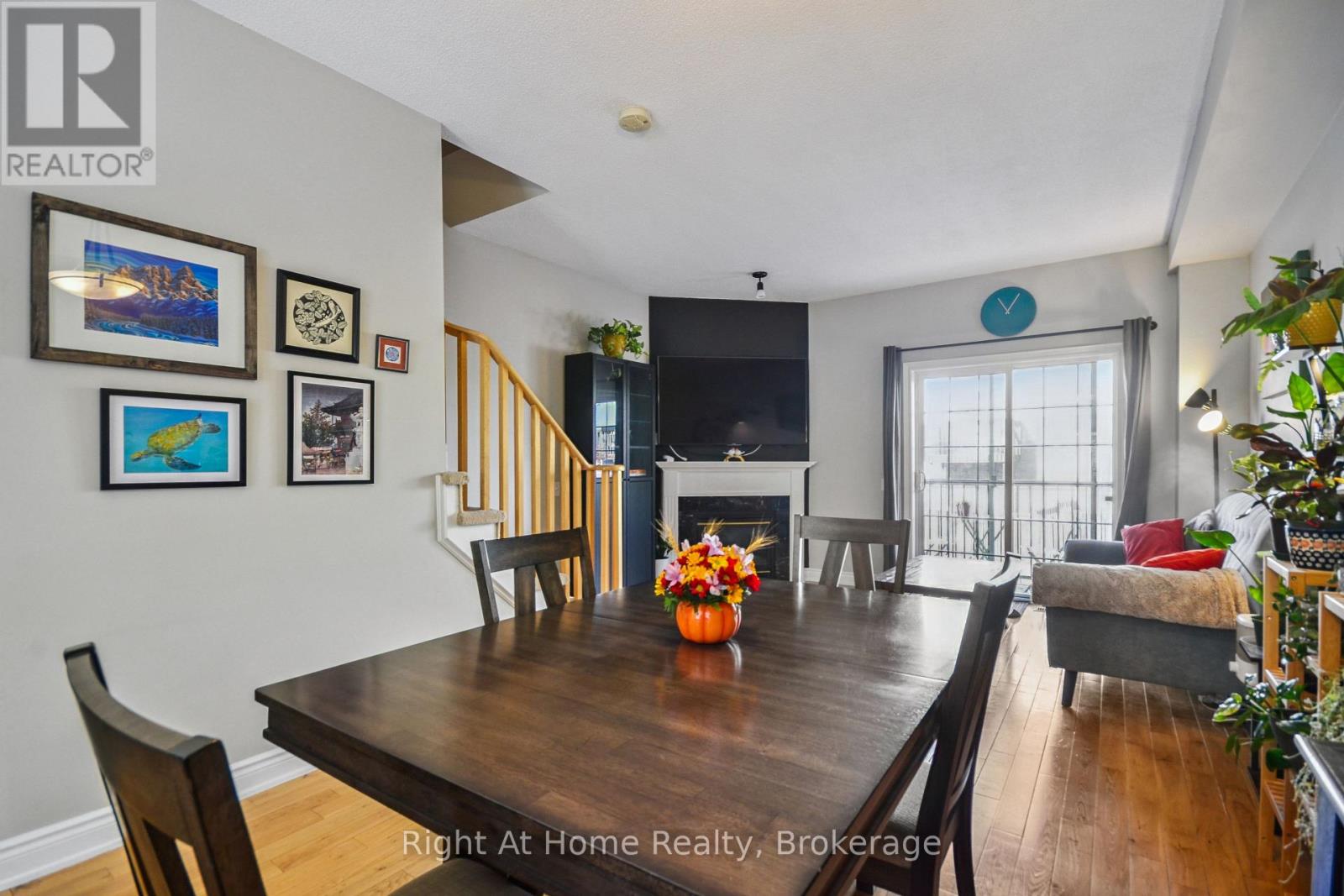 34 - 5080 Fairview Street, Burlington, Ontario  L7L 7E9 - Photo 6 - W12468523