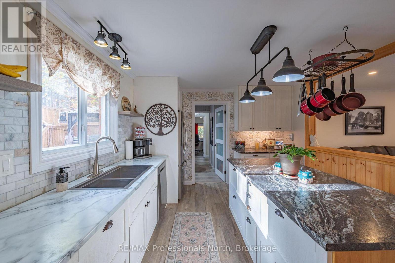 26 Reid Street, Trent Lakes, Ontario  K0M 2A0 - Photo 17 - X12468458