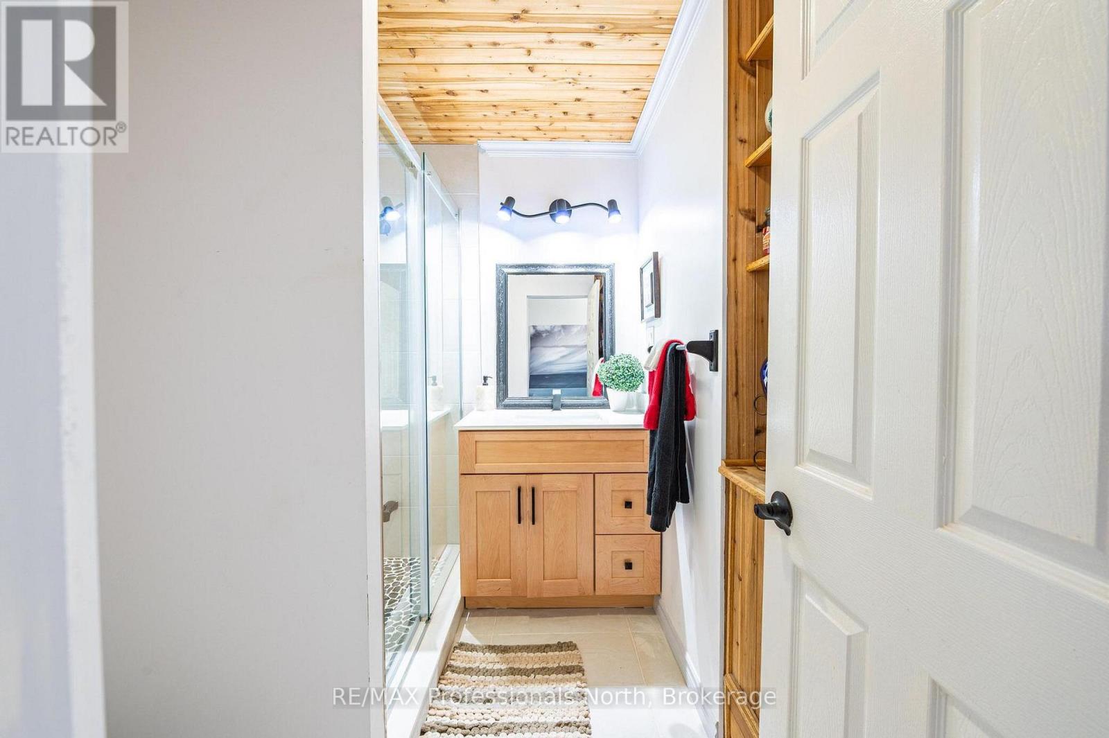 26 Reid Street, Trent Lakes, Ontario  K0M 2A0 - Photo 22 - X12468458