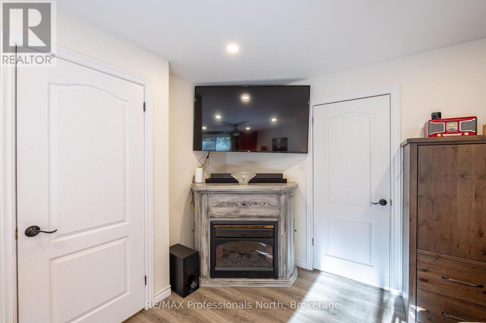 26 Reid Street, Trent Lakes, Ontario  K0M 2A0 - Photo 36 - X12468458