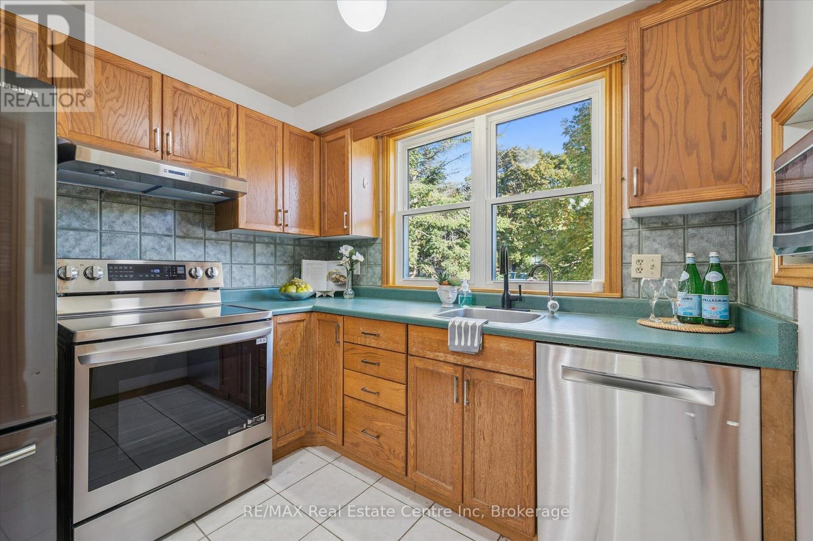 83 Hadati Road, Guelph, Ontario  N1E 6G9 - Photo 11 - X12468469