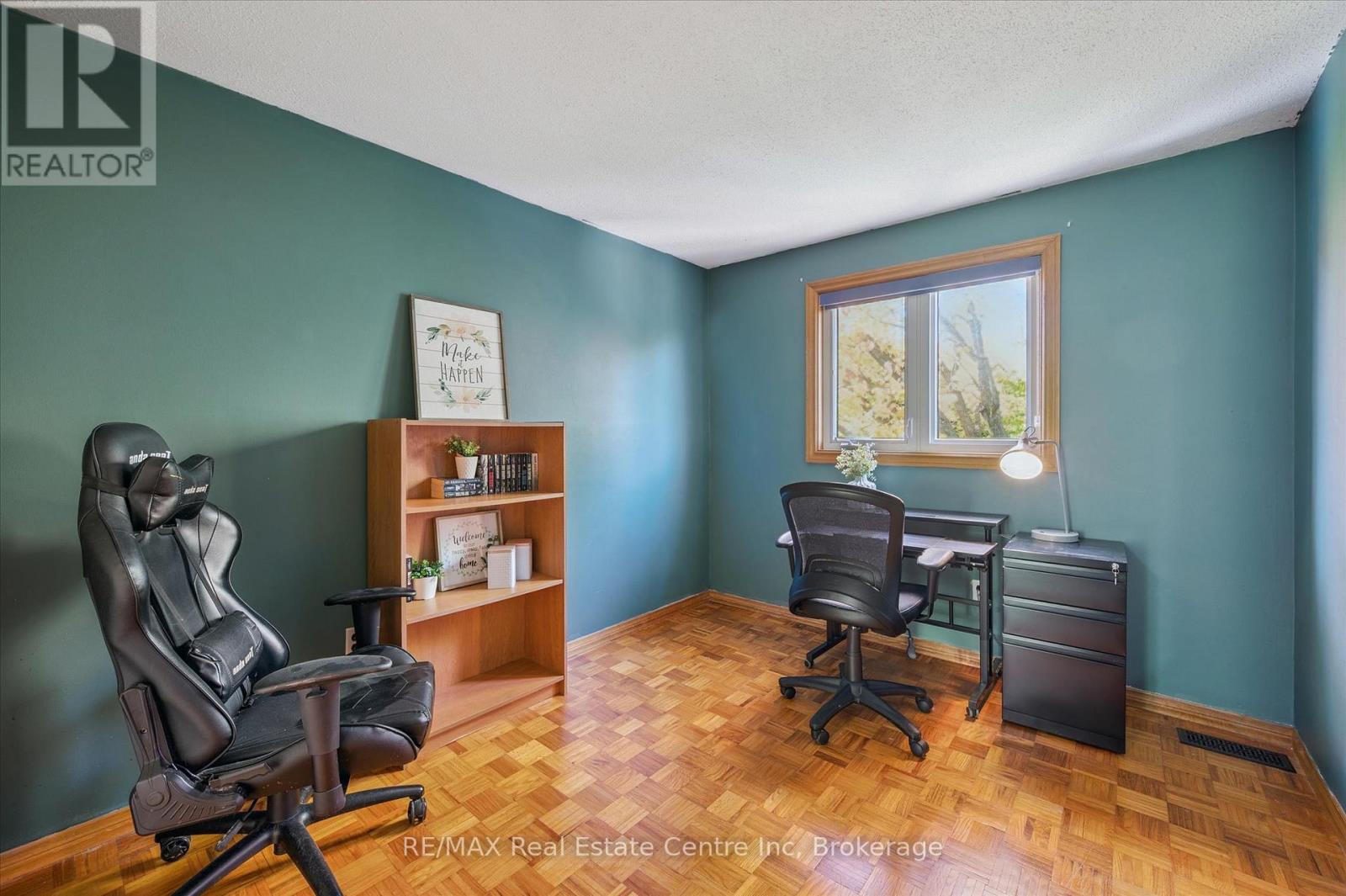 83 Hadati Road, Guelph, Ontario  N1E 6G9 - Photo 18 - X12468469