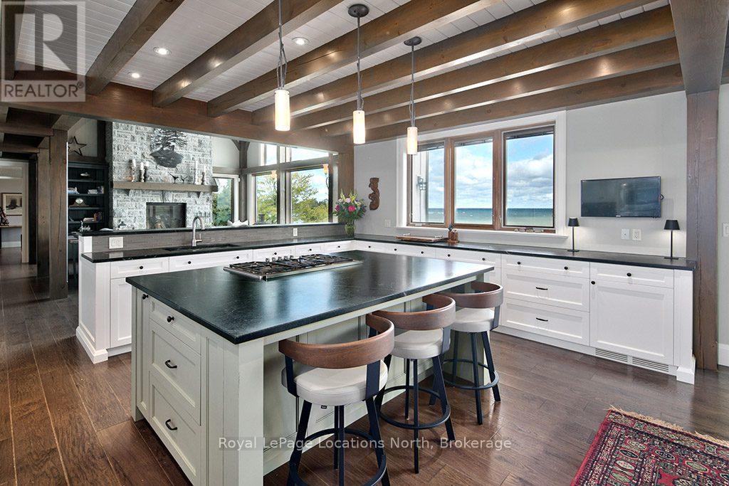 183 Lake Drive, Blue Mountains, Ontario N0H 2P0 - Photo 10 - X12468568