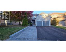 337 CARRUTHERS AVENUE, Newmarket, Ontario