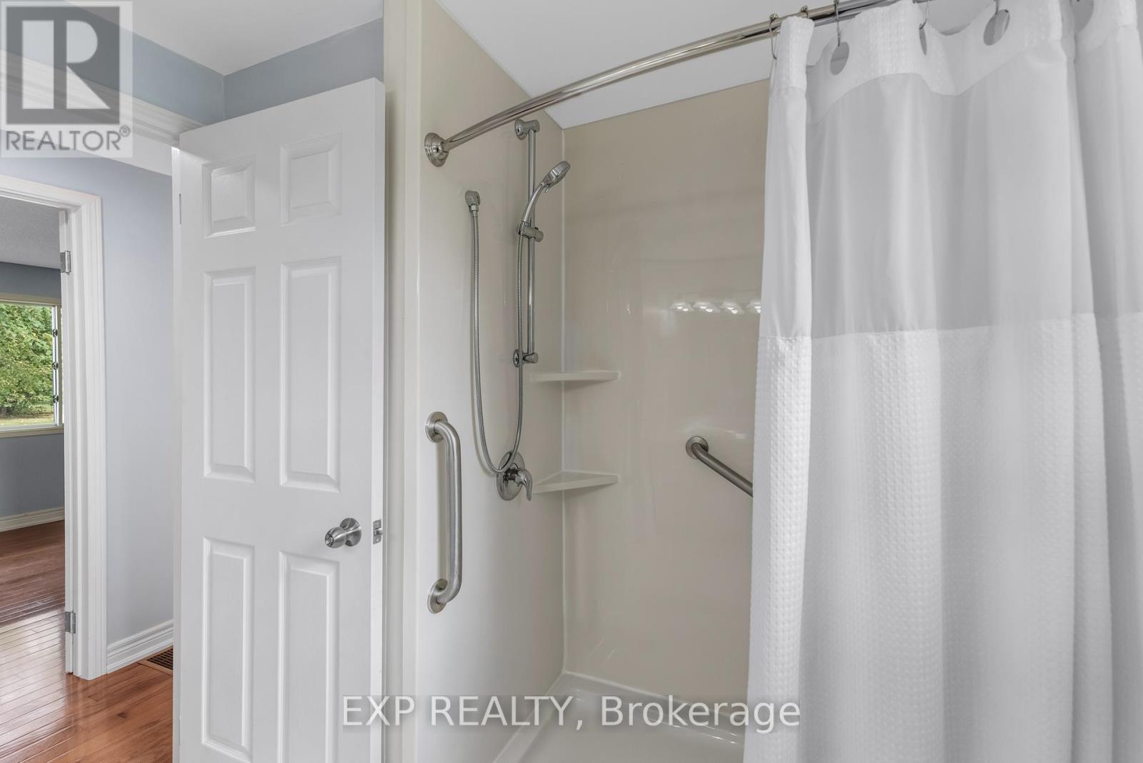 3 Comforts Cove, Innisfil, Ontario  L9S 1S3 - Photo 13 - N12468426