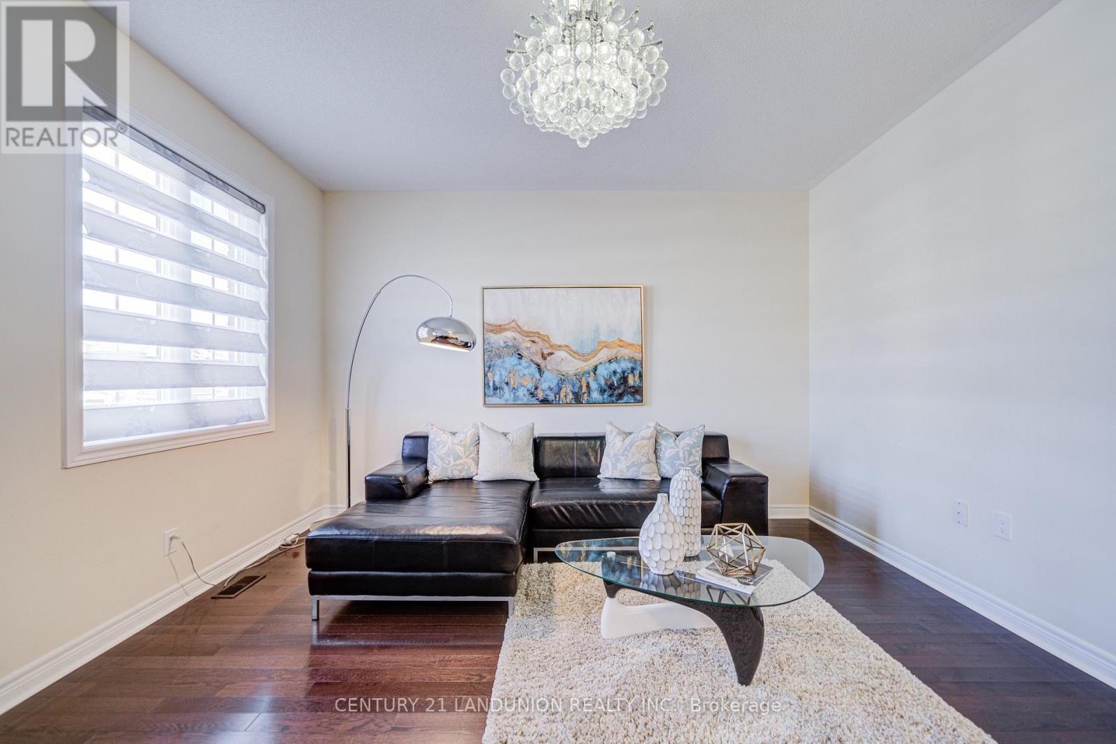 60 James Joyce Drive, Markham, Ontario  L6C 0N7 - Photo 29 - N12468454