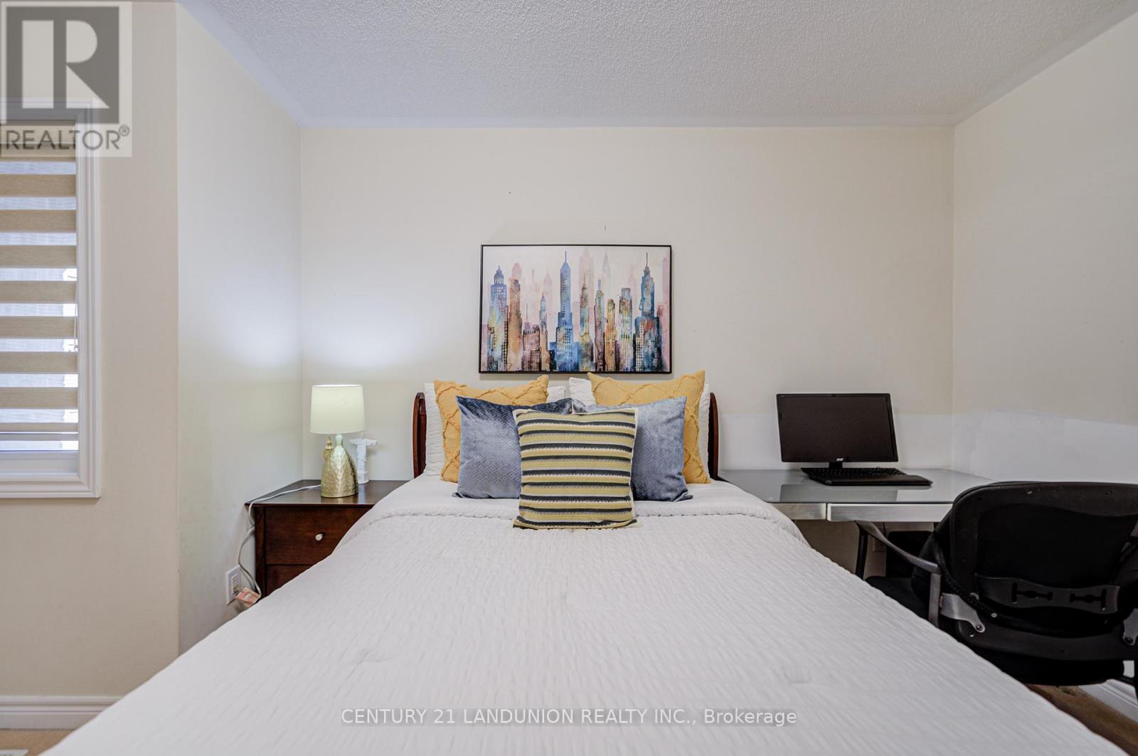 60 James Joyce Drive, Markham, Ontario  L6C 0N7 - Photo 38 - N12468454