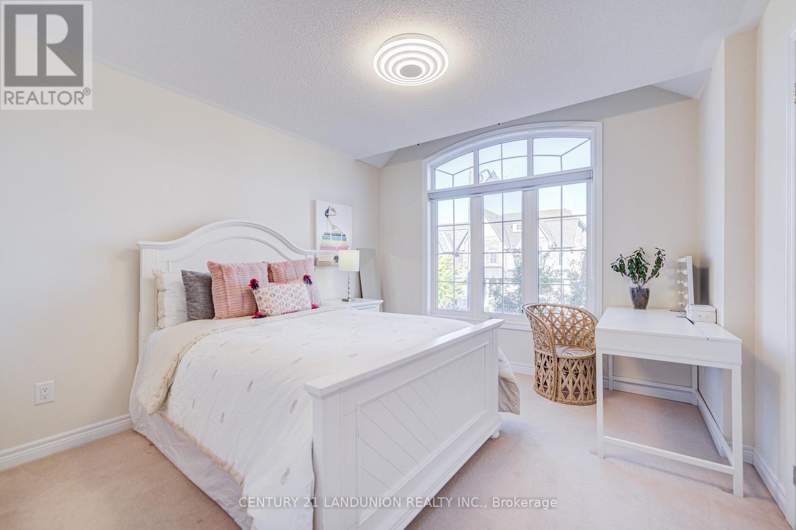 60 James Joyce Drive, Markham, Ontario  L6C 0N7 - Photo 40 - N12468454