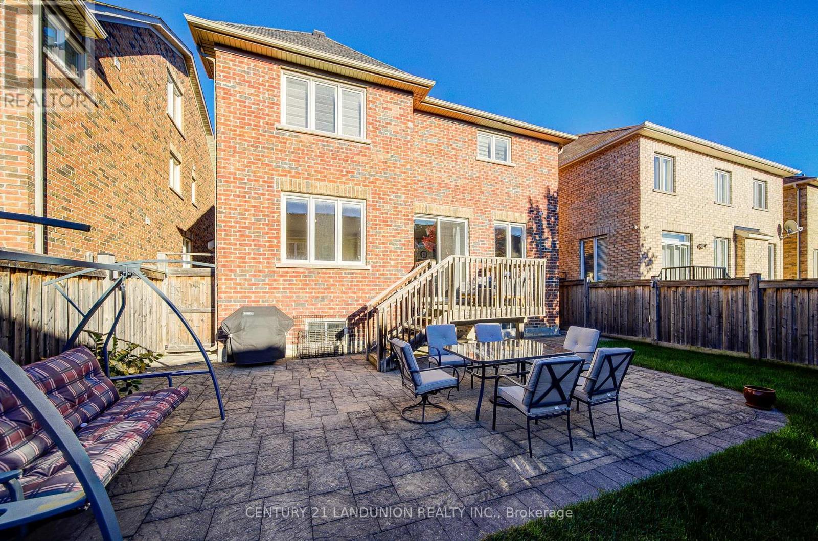 60 James Joyce Drive, Markham, Ontario  L6C 0N7 - Photo 46 - N12468454