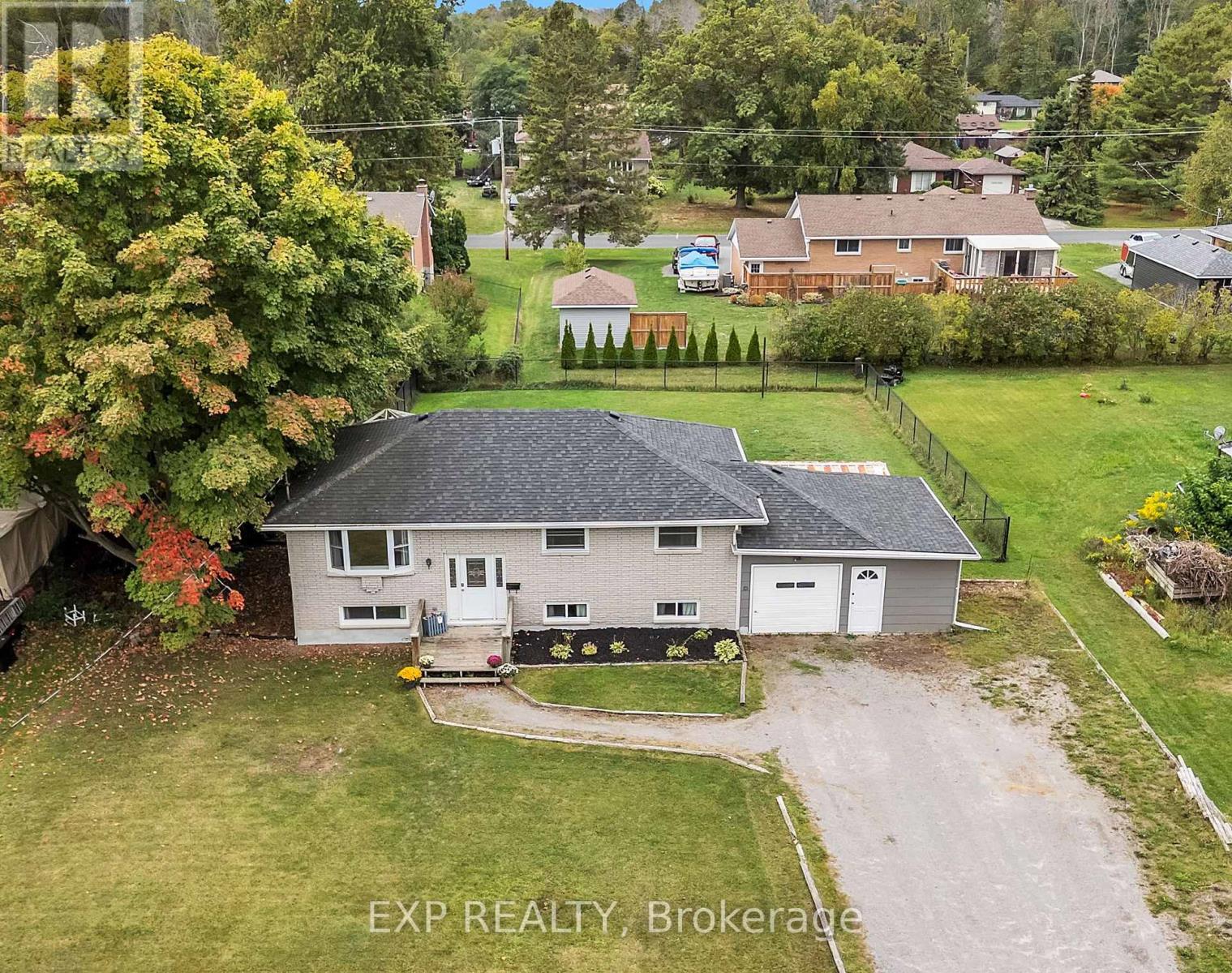 249 Catalina Drive, Quinte West, Ontario  K8R 1C6 - Photo 3 - X12435000