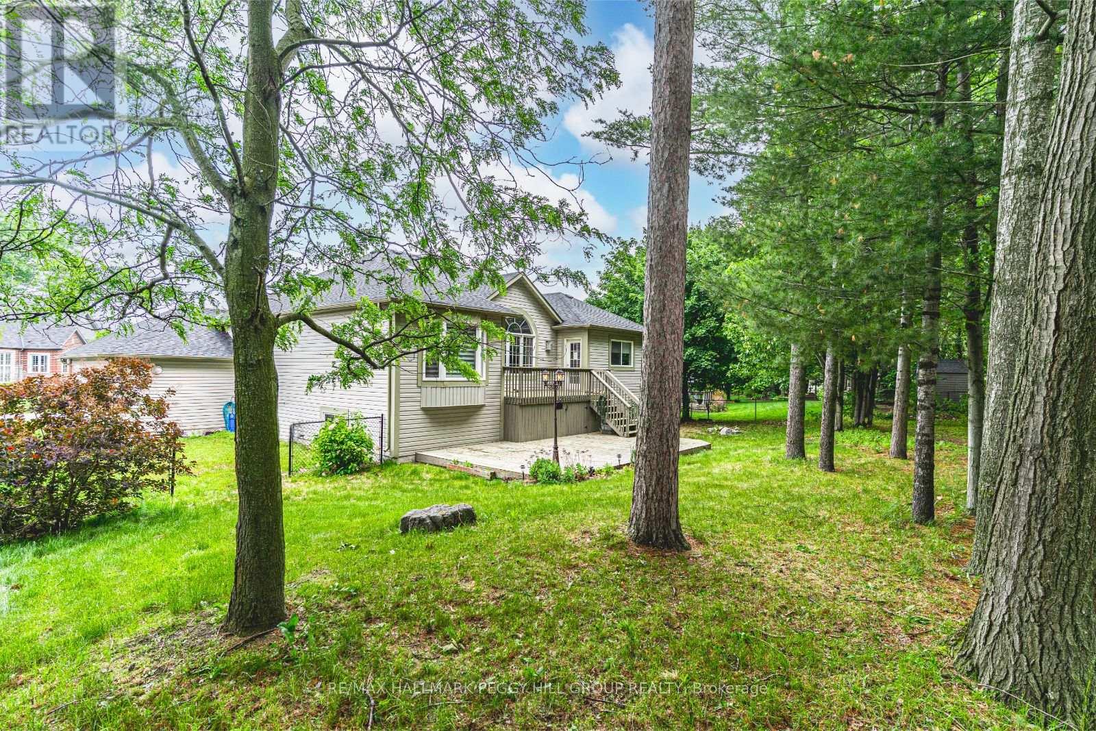 31 Fawndale Crescent, Wasaga Beach, Ontario  L9Z 2B3 - Photo 15 - S12468413