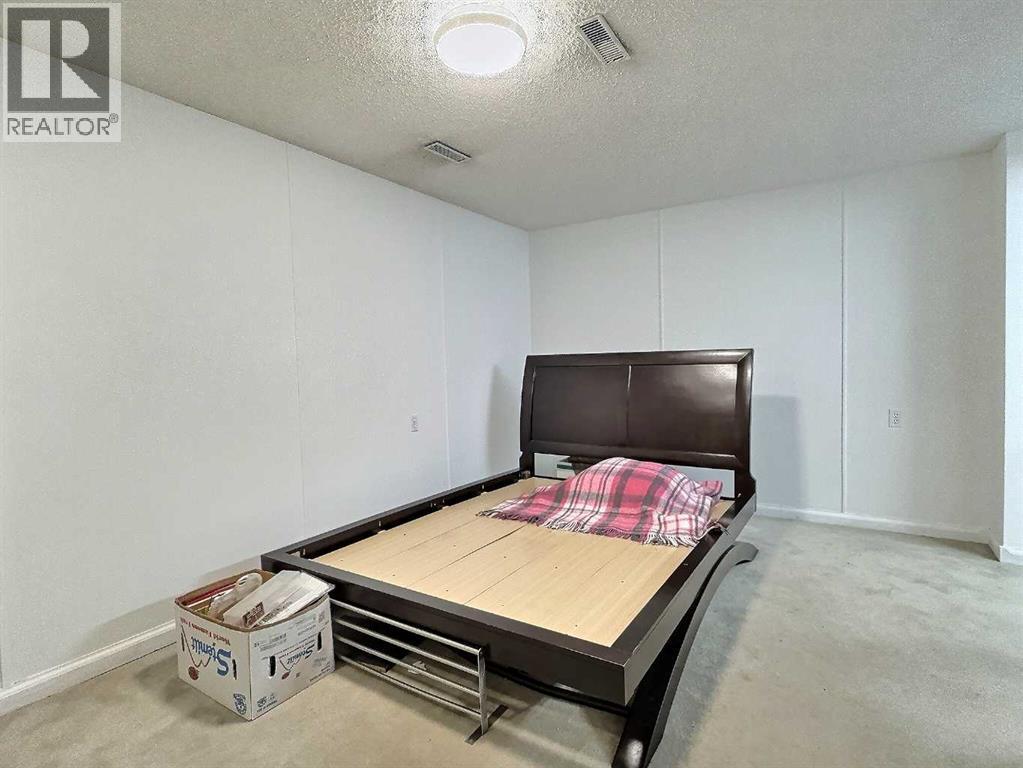 5625 Templehill Road Ne, Calgary, Alberta  T1Y 4C1 - Photo 30 - A2241478
