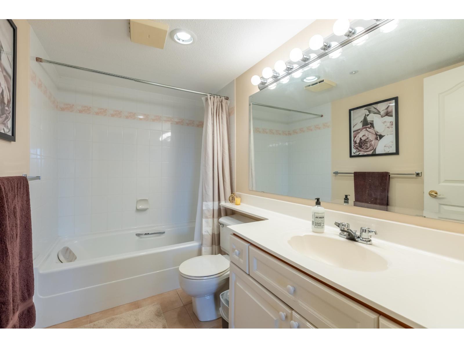 801 3190 Gladwin Road, Abbotsford, British Columbia  V2T 5T2 - Photo 6 - R3059053