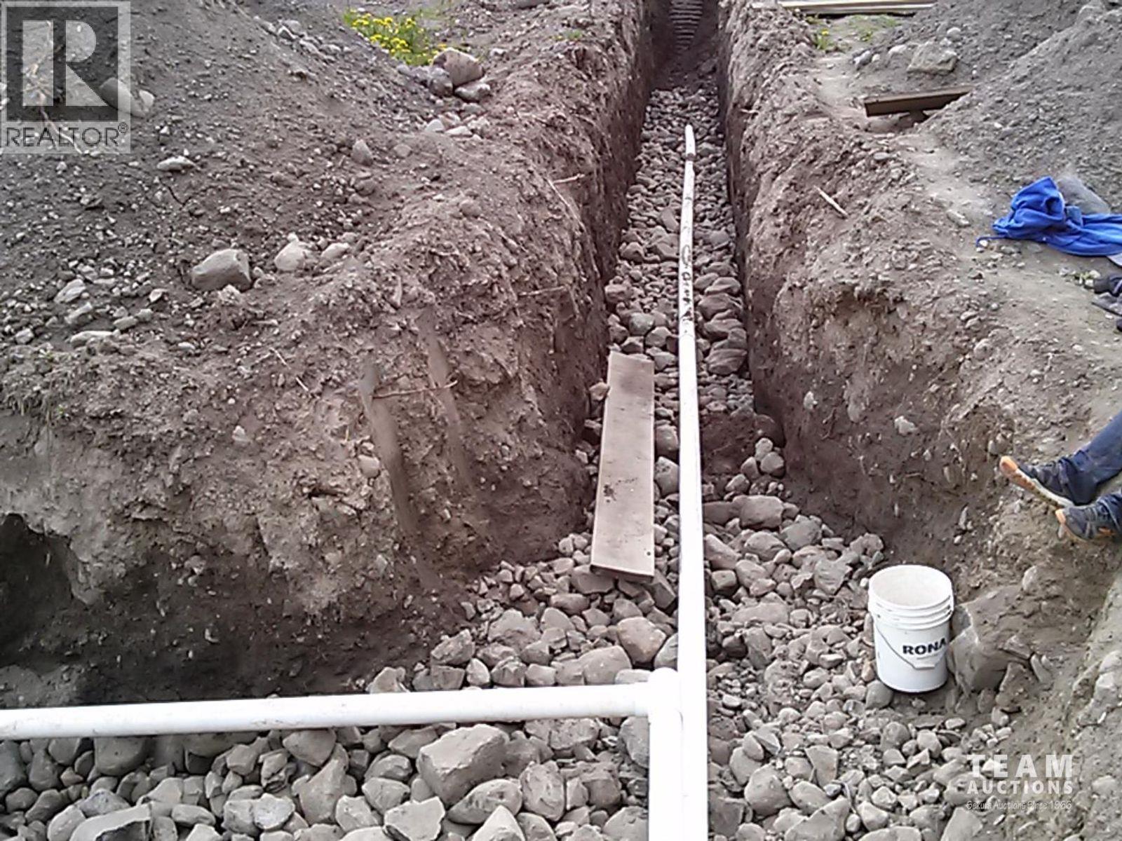 5885 Tranquille Criss Creek Road, Kamloops, British Columbia  V2B 8B6 - Photo 35 - 10365350