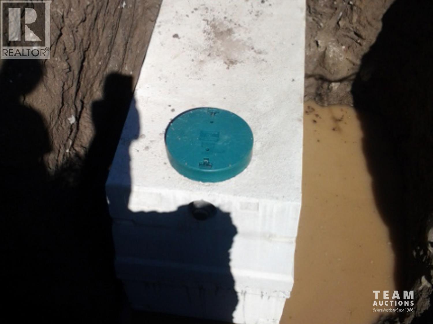 5885 Tranquille Criss Creek Road, Kamloops, British Columbia  V2B 8B6 - Photo 36 - 10365350