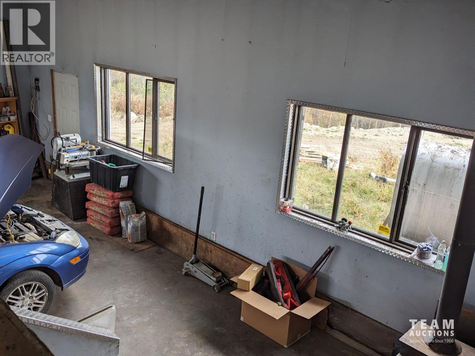 5885 Tranquille Criss Creek Road, Kamloops, British Columbia  V2B 8B6 - Photo 40 - 10365350