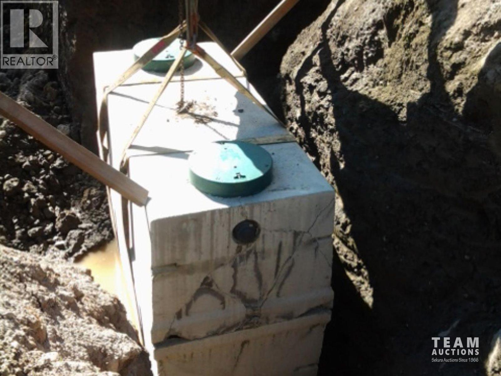 5885 Tranquille Criss Creek Road, Kamloops, British Columbia  V2B 8B6 - Photo 37 - 10365350