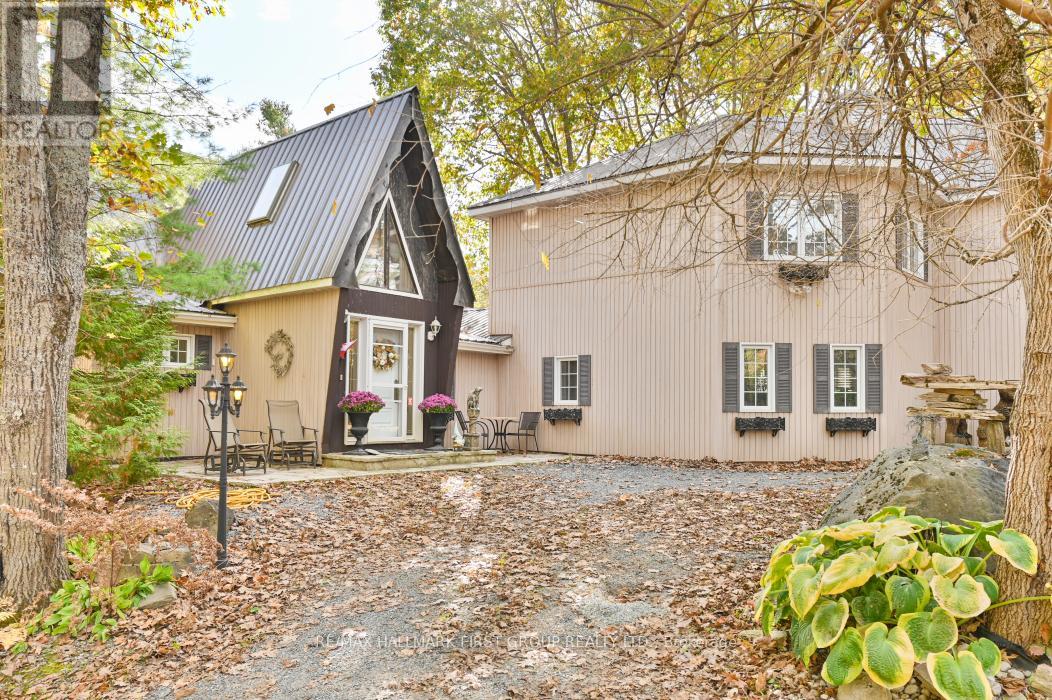 74 Cottage Lane, Tweed (Elzevir (Twp)), Ontario  K0K 3J0 - Photo 1 - X12468553