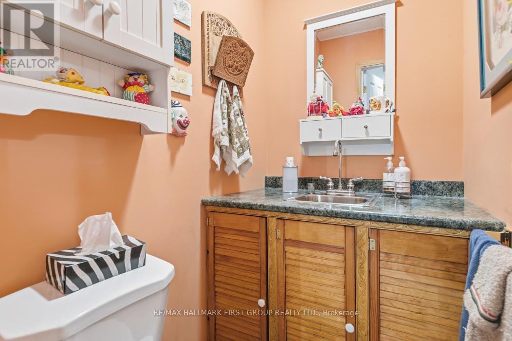 74 Cottage Lane, Tweed (Elzevir (Twp)), Ontario  K0K 3J0 - Photo 23 - X12468553