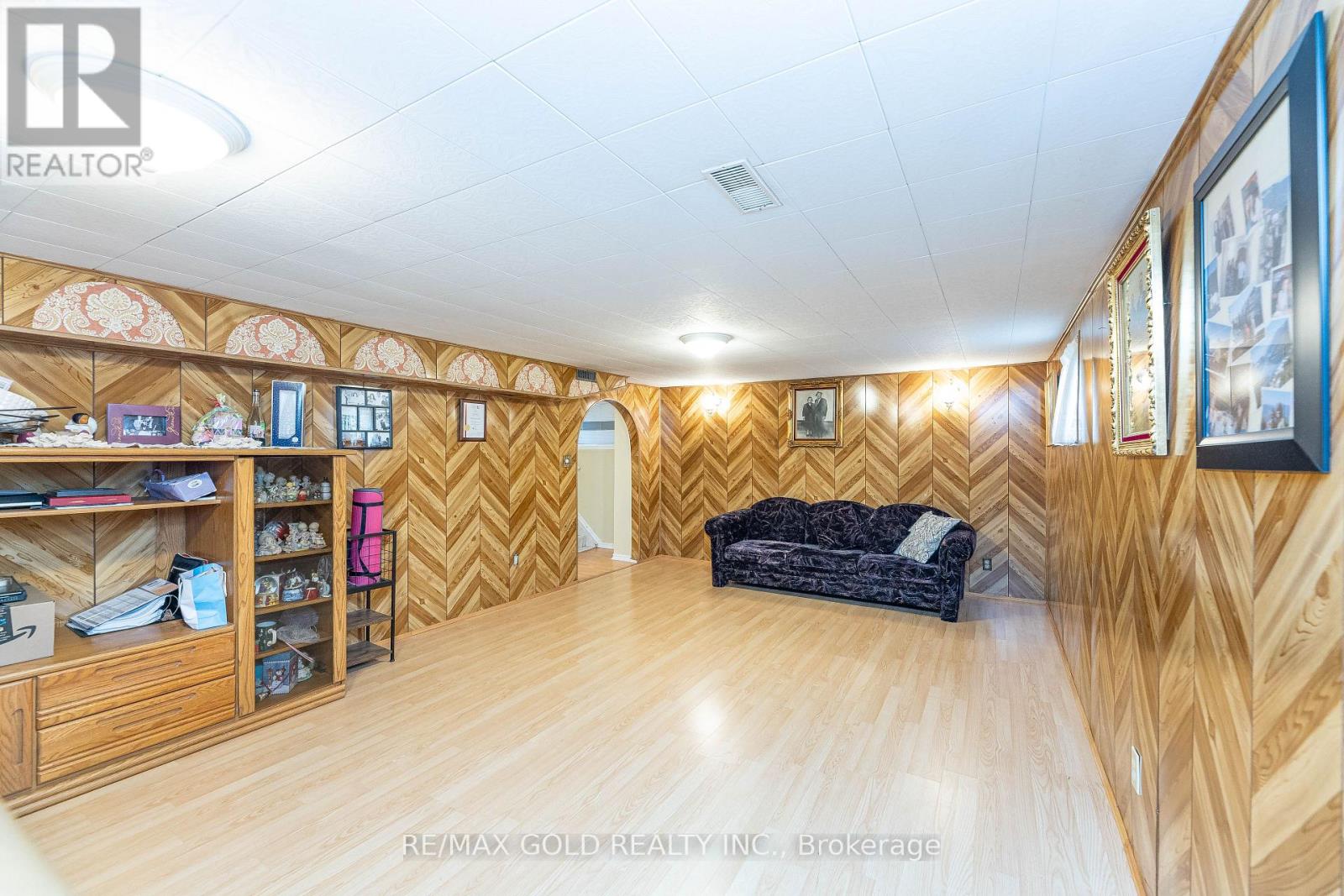 3196 Newbound Court, Mississauga, Ontario  L4T 1R9 - Photo 23 - W12468372