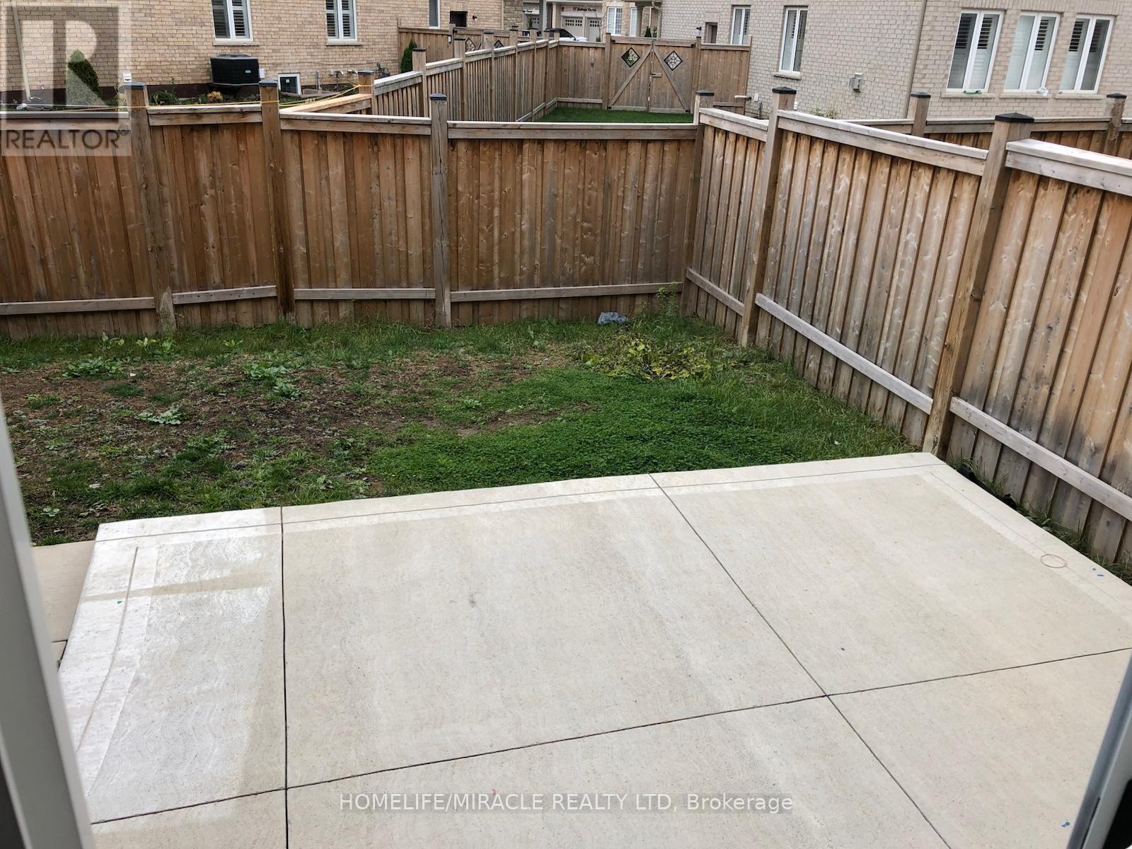 31 Banbridge Crescent, Brampton, Ontario  L6X 5L9 - Photo 27 - W12468374