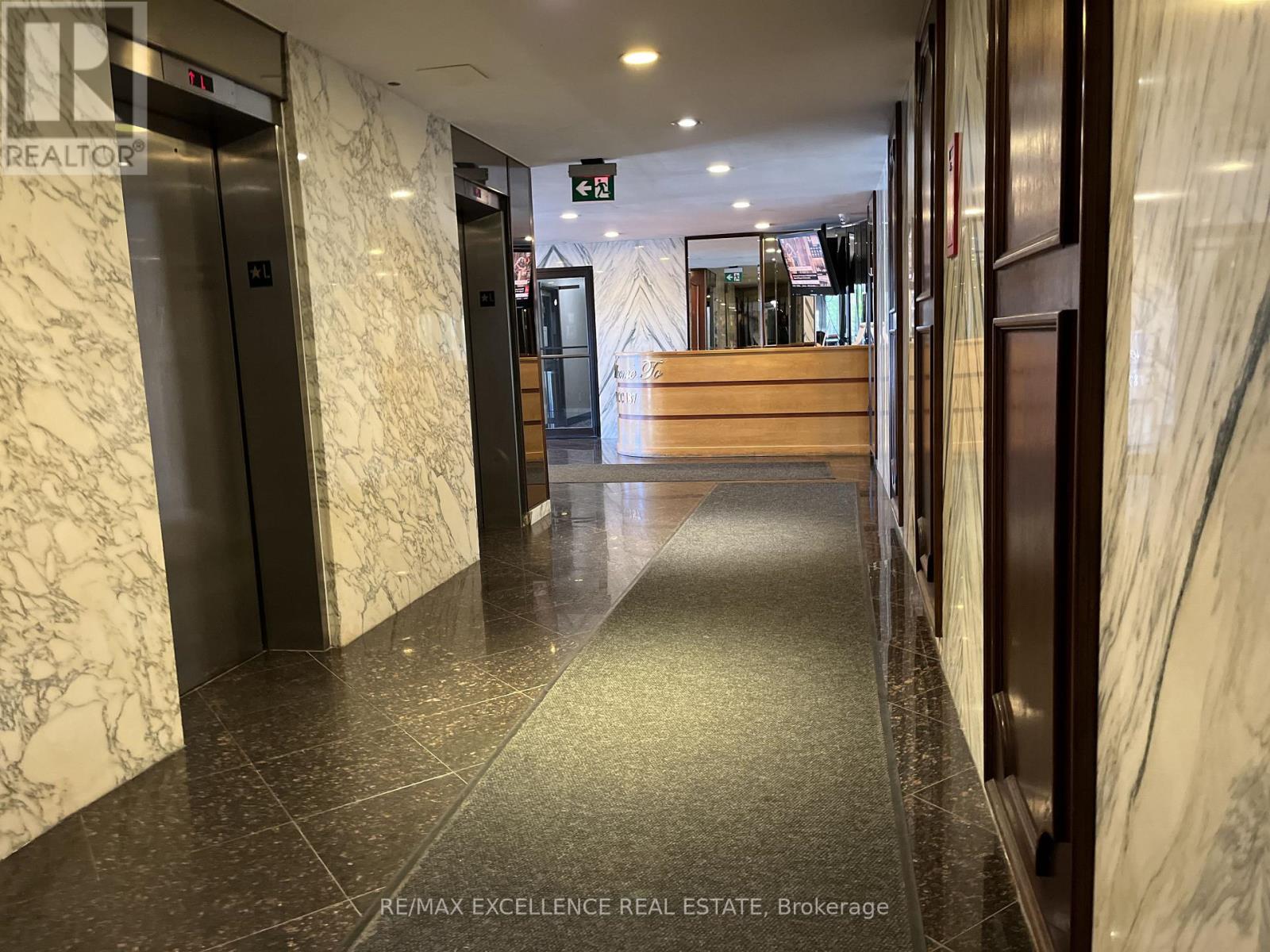 2105 - 3390 Weston Road, Toronto, Ontario  M9M 2X3 - Photo 12 - W12468391