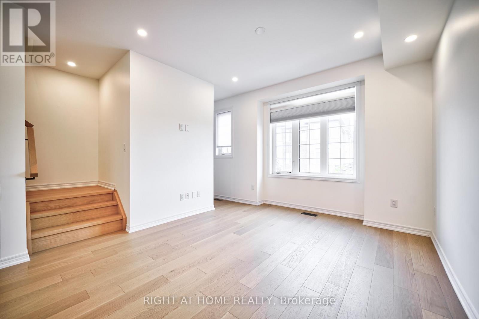 422 Belcourt Common, Oakville, Ontario  L6H 0R2 - Photo 13 - W12468393