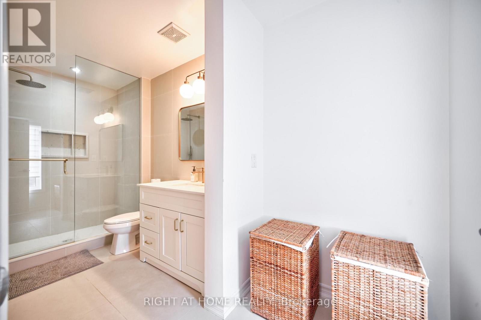 422 Belcourt Common, Oakville, Ontario  L6H 0R2 - Photo 22 - W12468393