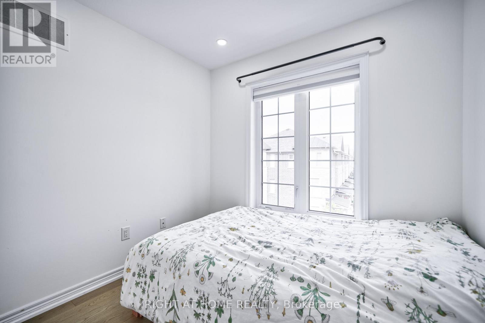 422 Belcourt Common, Oakville, Ontario  L6H 0R2 - Photo 26 - W12468393