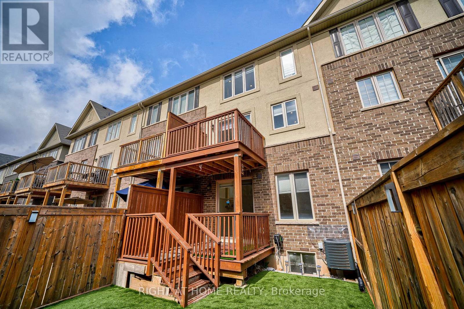 422 Belcourt Common, Oakville, Ontario  L6H 0R2 - Photo 38 - W12468393