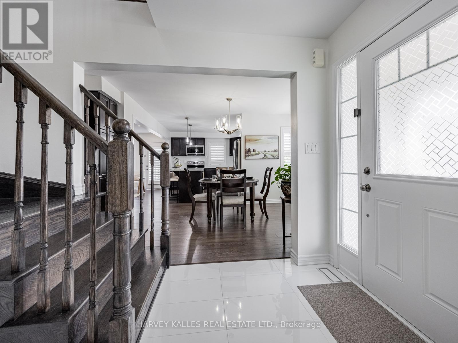 468 Yates Drive, Milton, Ontario  L9T 0M5 - Photo 9 - W12468394