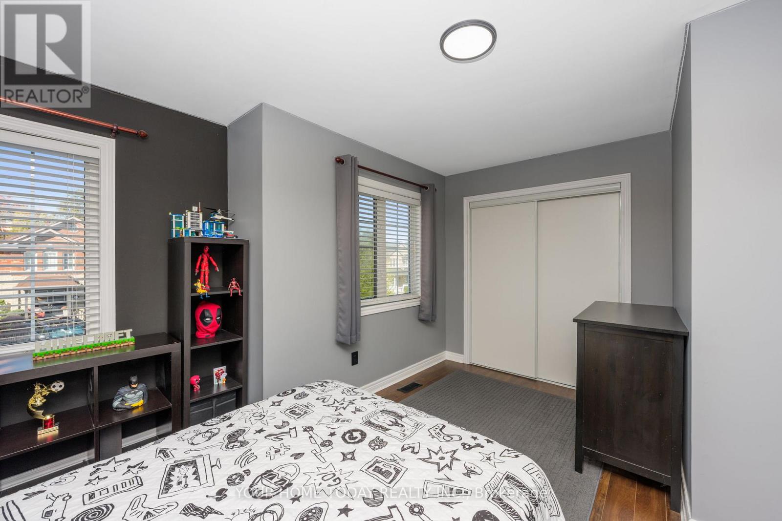 91 Mowat Crescent, Halton Hills, Ontario  L7G 6C8 - Photo 24 - W12468398