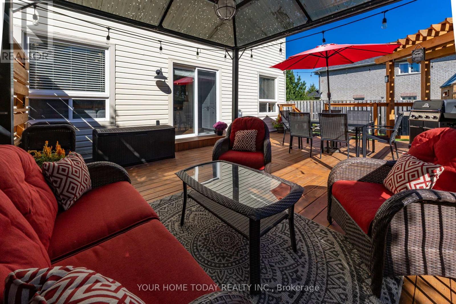 91 Mowat Crescent, Halton Hills, Ontario  L7G 6C8 - Photo 40 - W12468398