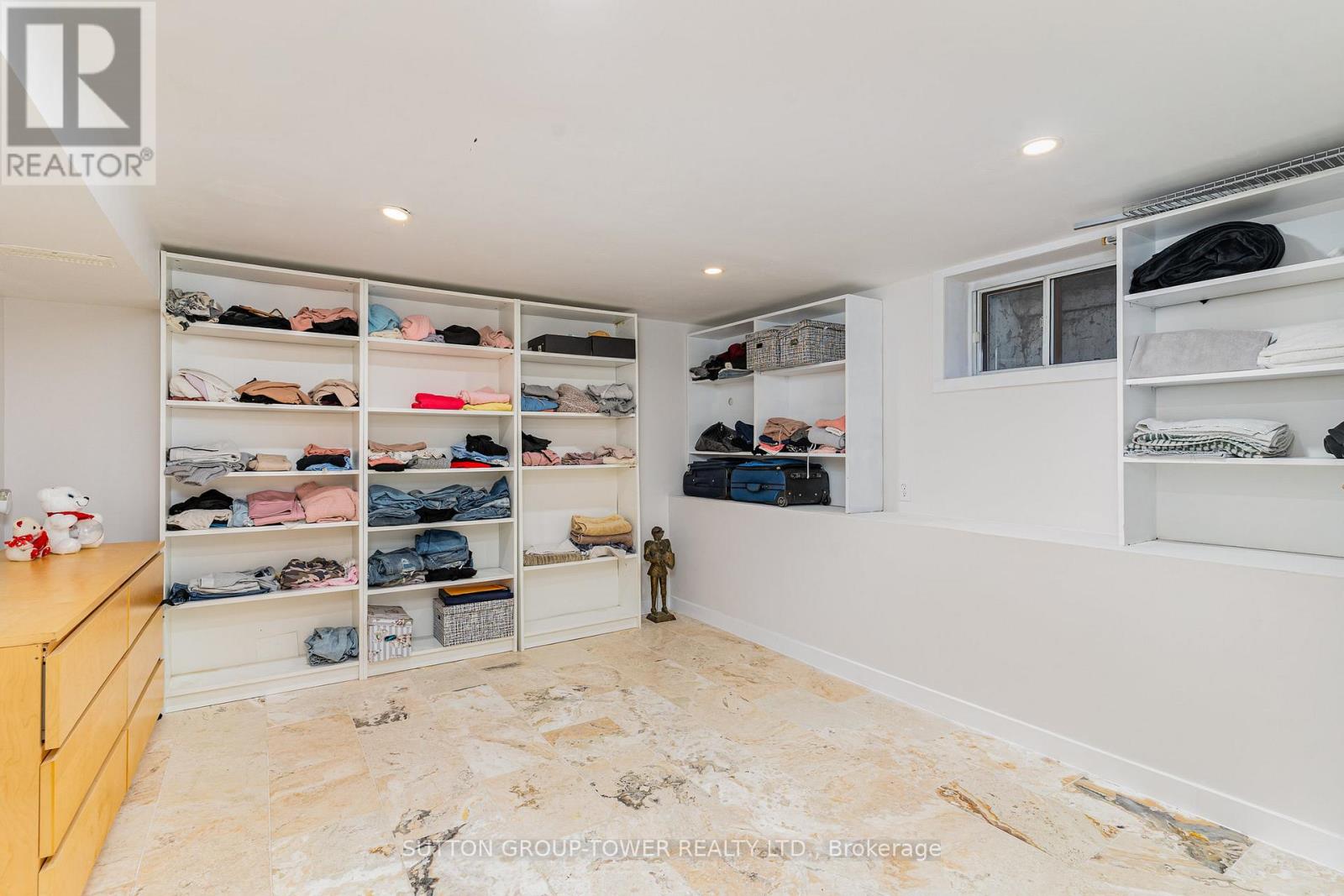 1037 Leilani Drive, Mississauga, Ontario  L4Y 2C8 - Photo 27 - W12468412