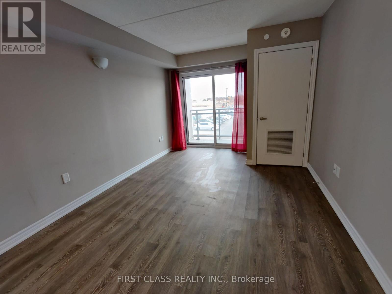 206 - 716 Main Street E, Milton, Ontario  L9T 9L9 - Photo 6 - W12468425