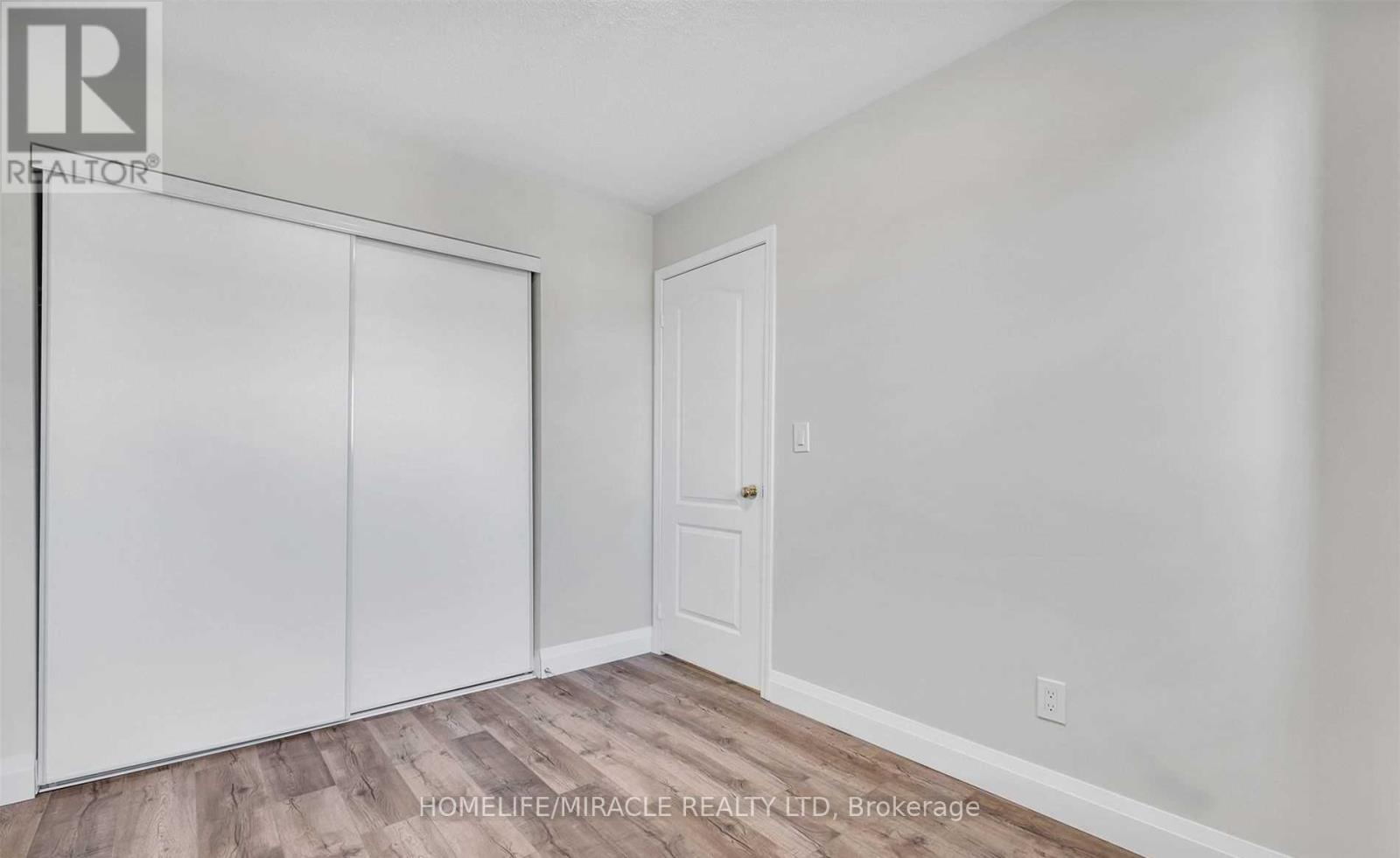 254 Wildgrass Road, Mississauga, Ontario  L5B 4G9 - Photo 22 - W12468432