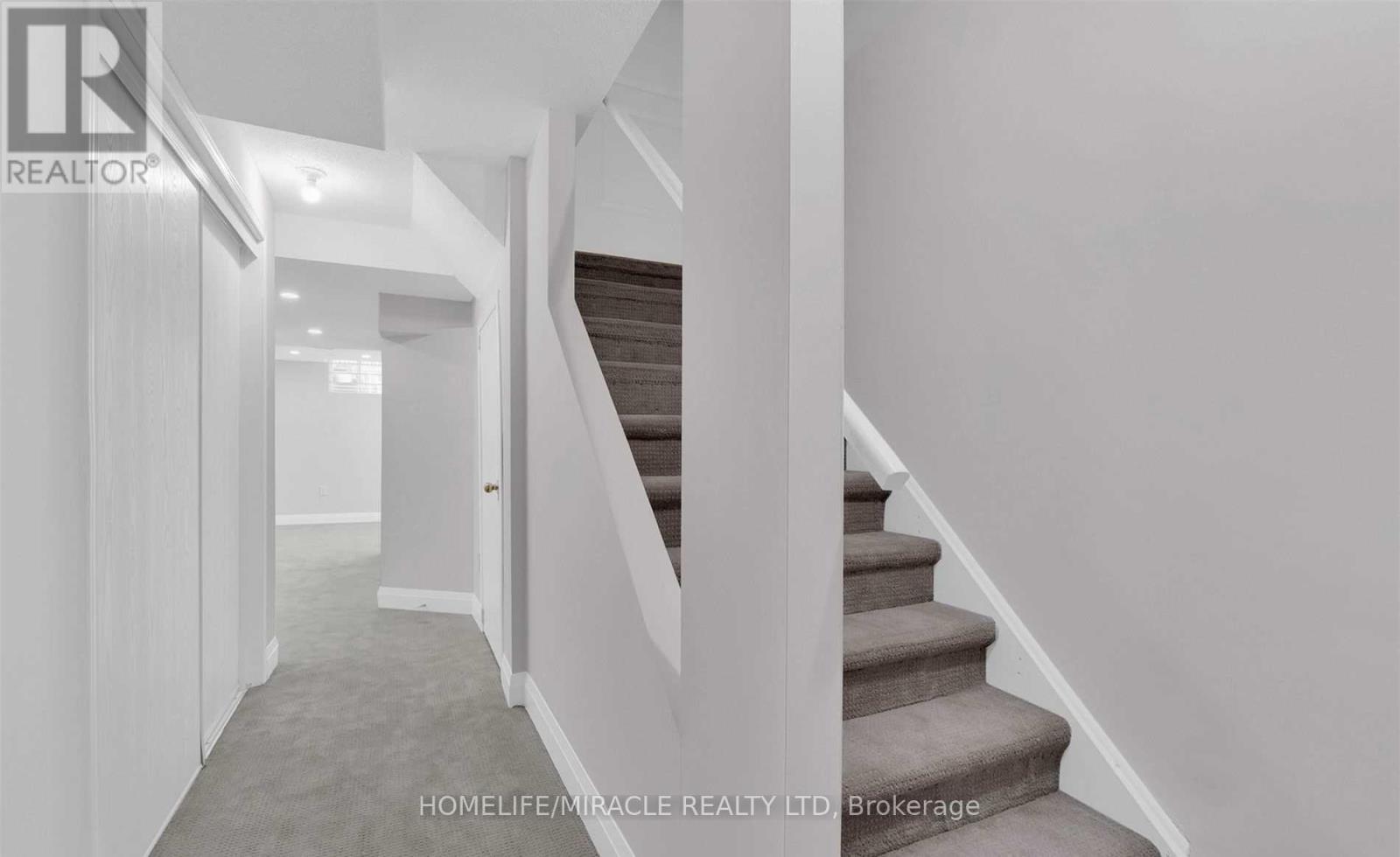 254 Wildgrass Road, Mississauga, Ontario  L5B 4G9 - Photo 24 - W12468432