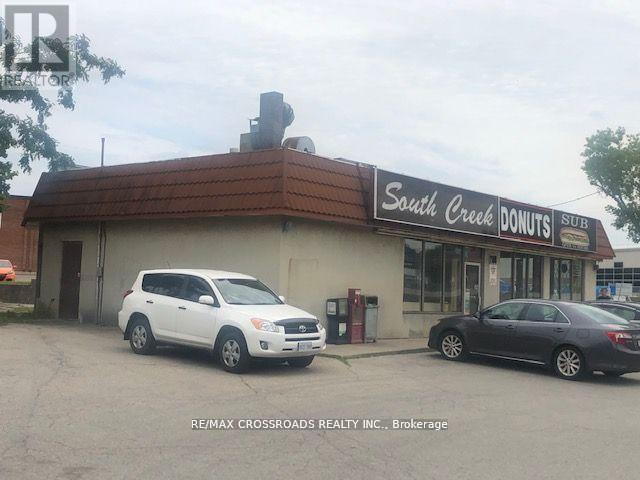 2100 Dundas Street E, Mississauga, Ontario  L4X 1L9 - Photo 2 - W12468438