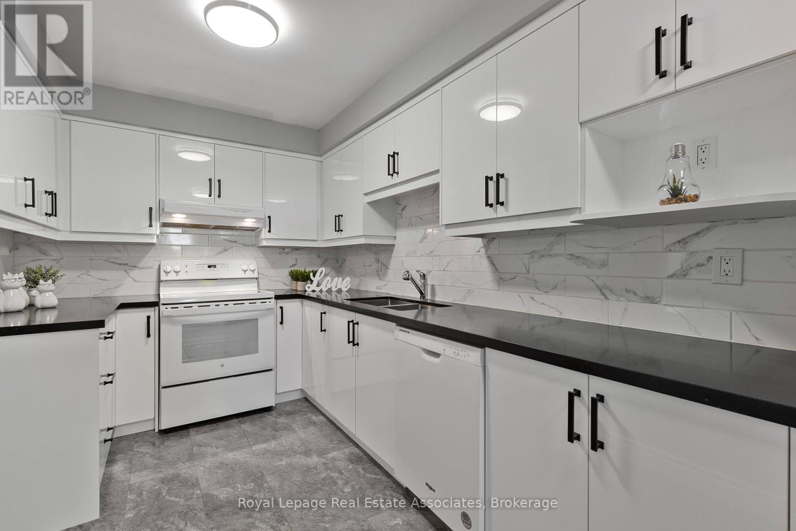 7 - 3339 Council Ring Road, Mississauga, Ontario  L5L 2A9 - Photo 2 - W12468442
