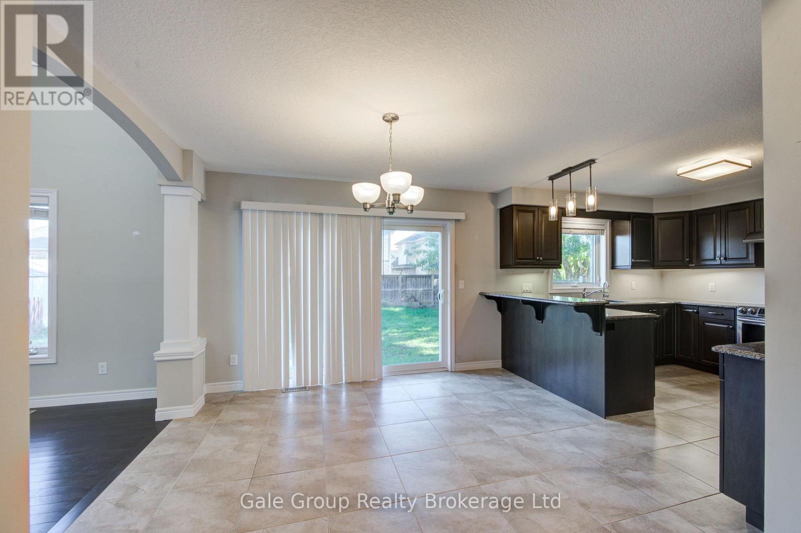 722 Normandy Drive, Woodstock, Ontario  N4T 0C5 - Photo 13 - X12468518