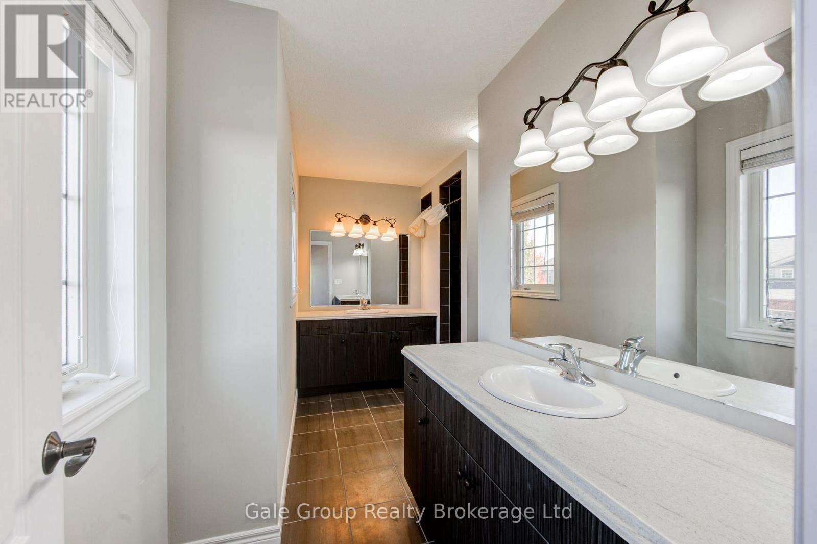 722 Normandy Drive, Woodstock, Ontario  N4T 0C5 - Photo 26 - X12468518