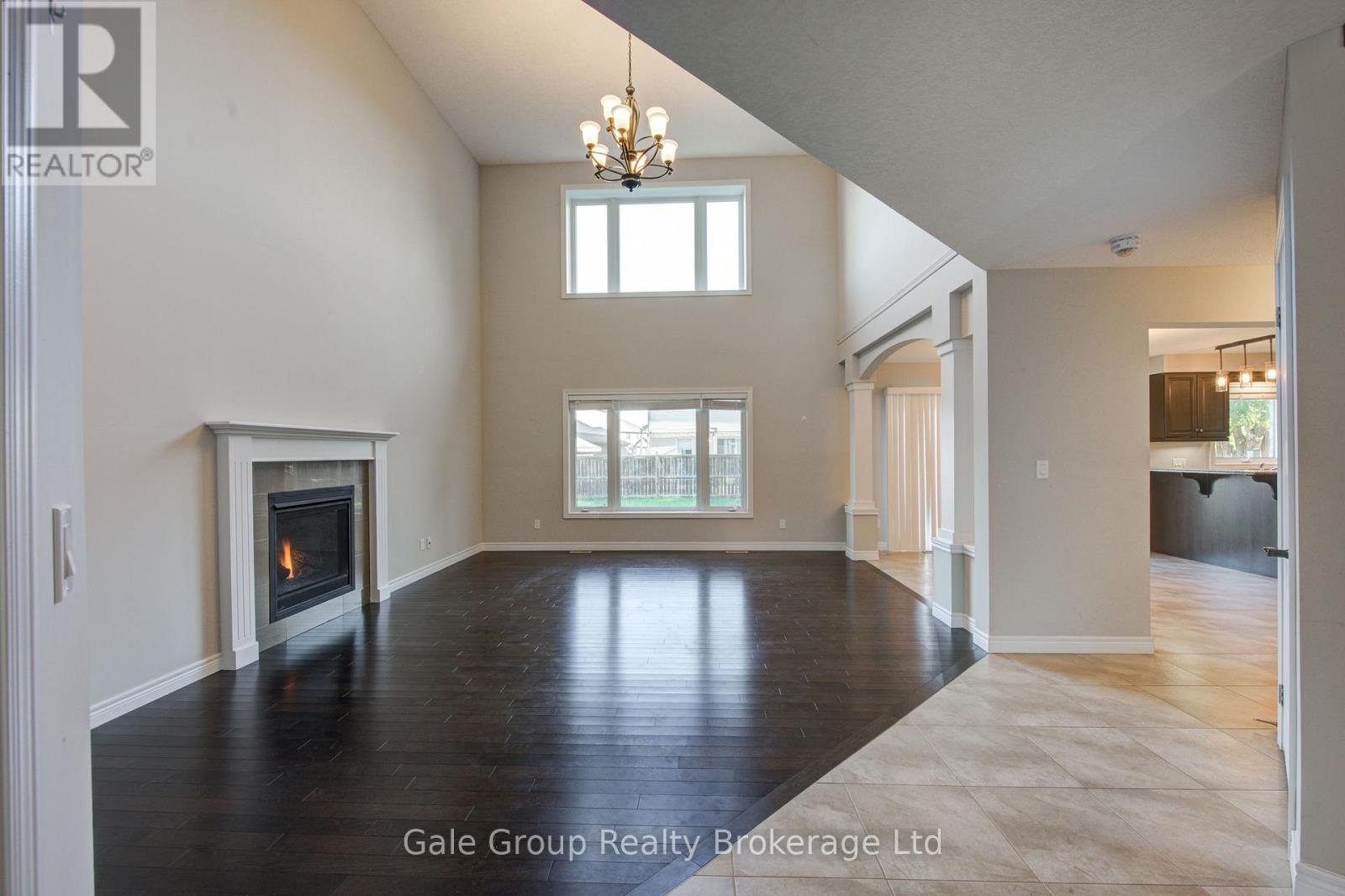 722 Normandy Drive, Woodstock, Ontario  N4T 0C5 - Photo 9 - X12468518