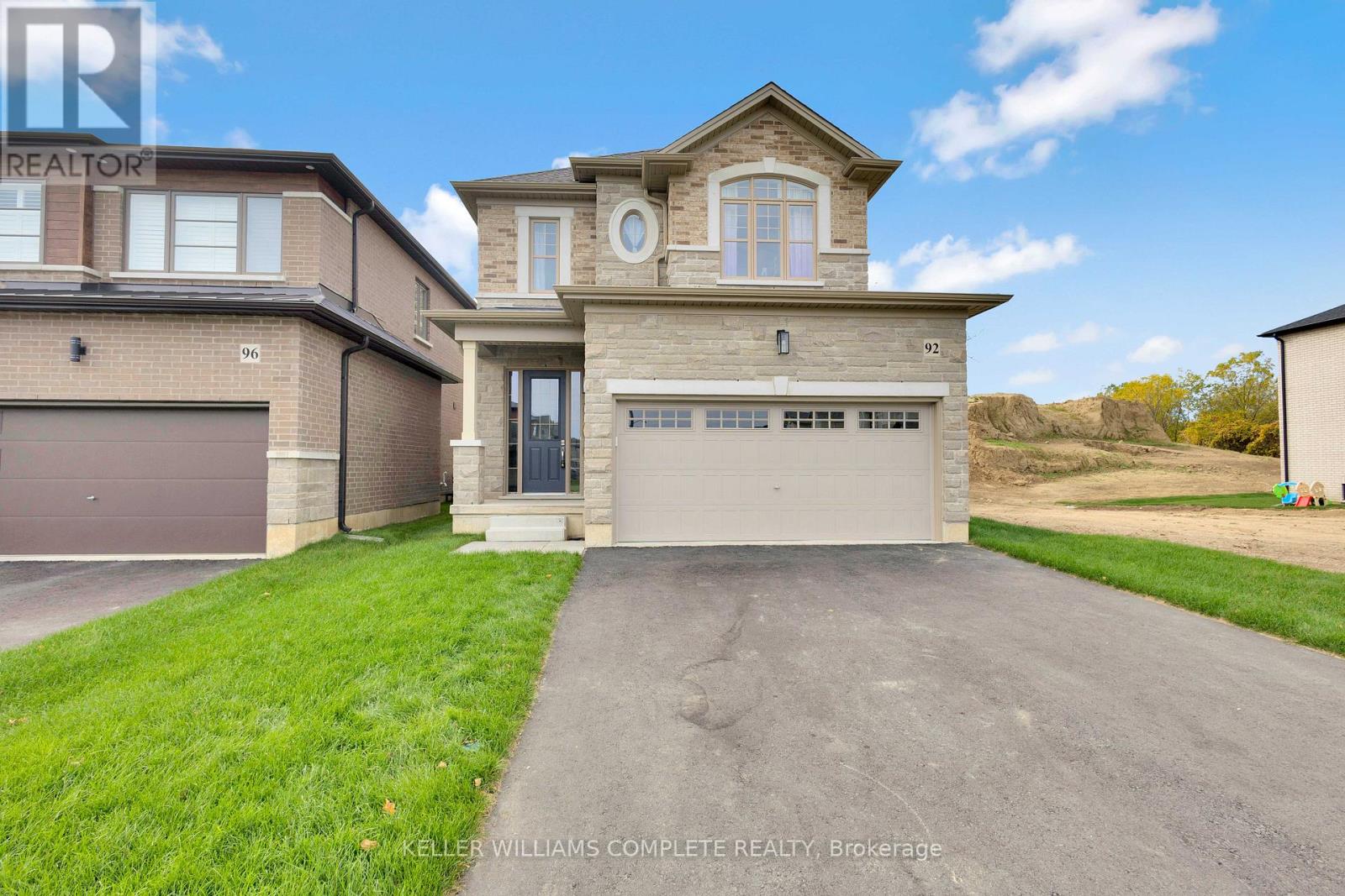 92 SHADY OAKS TRAIL, Hamilton, Ontario