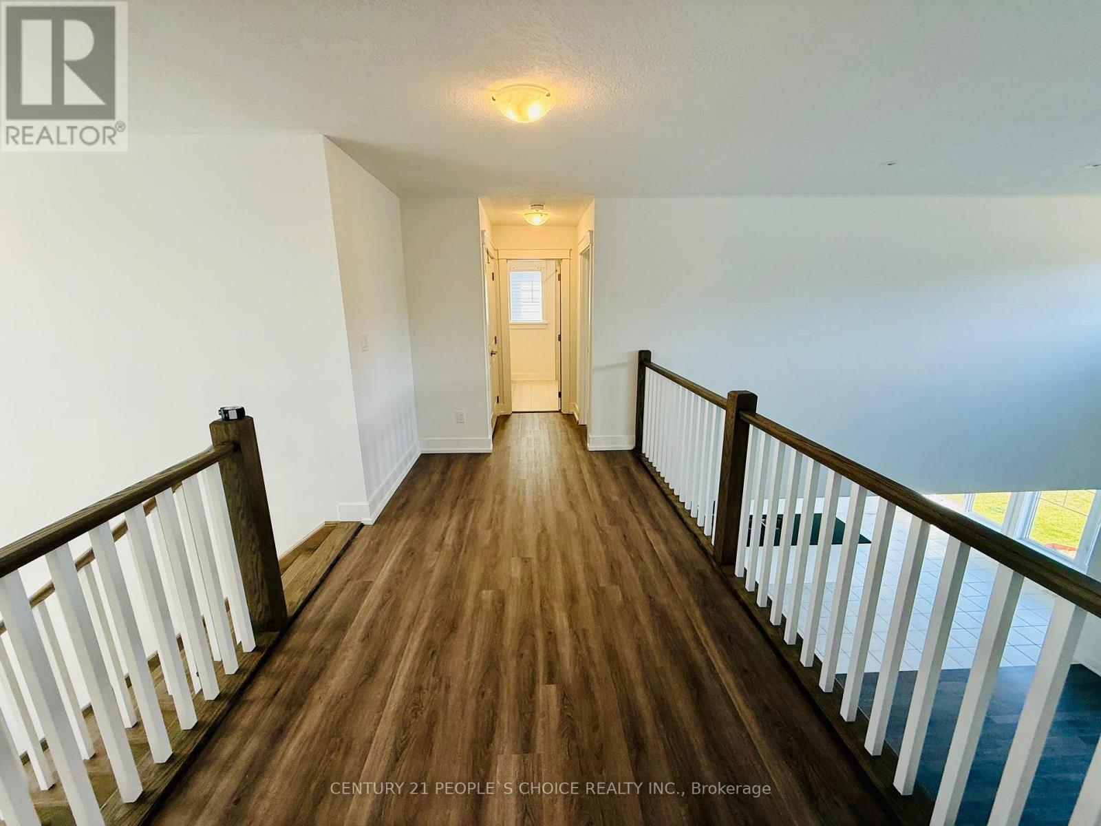 266 Snowberry Lane, Georgian Bluffs, Ontario  N0H 1S0 - Photo 34 - X12468381
