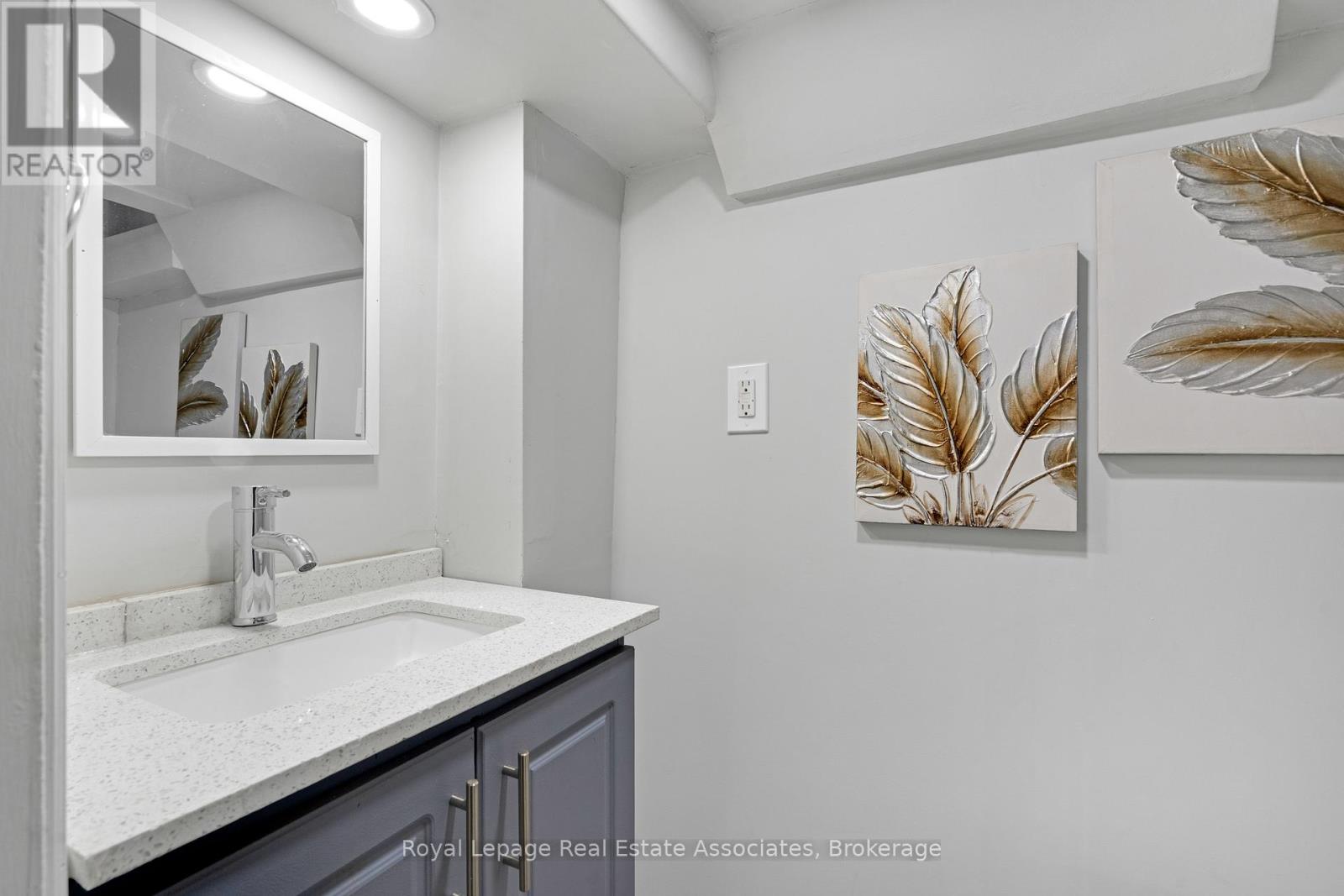 12 Lincoln Street, Hamilton, Ontario  L8L 7L5 - Photo 26 - X12466849