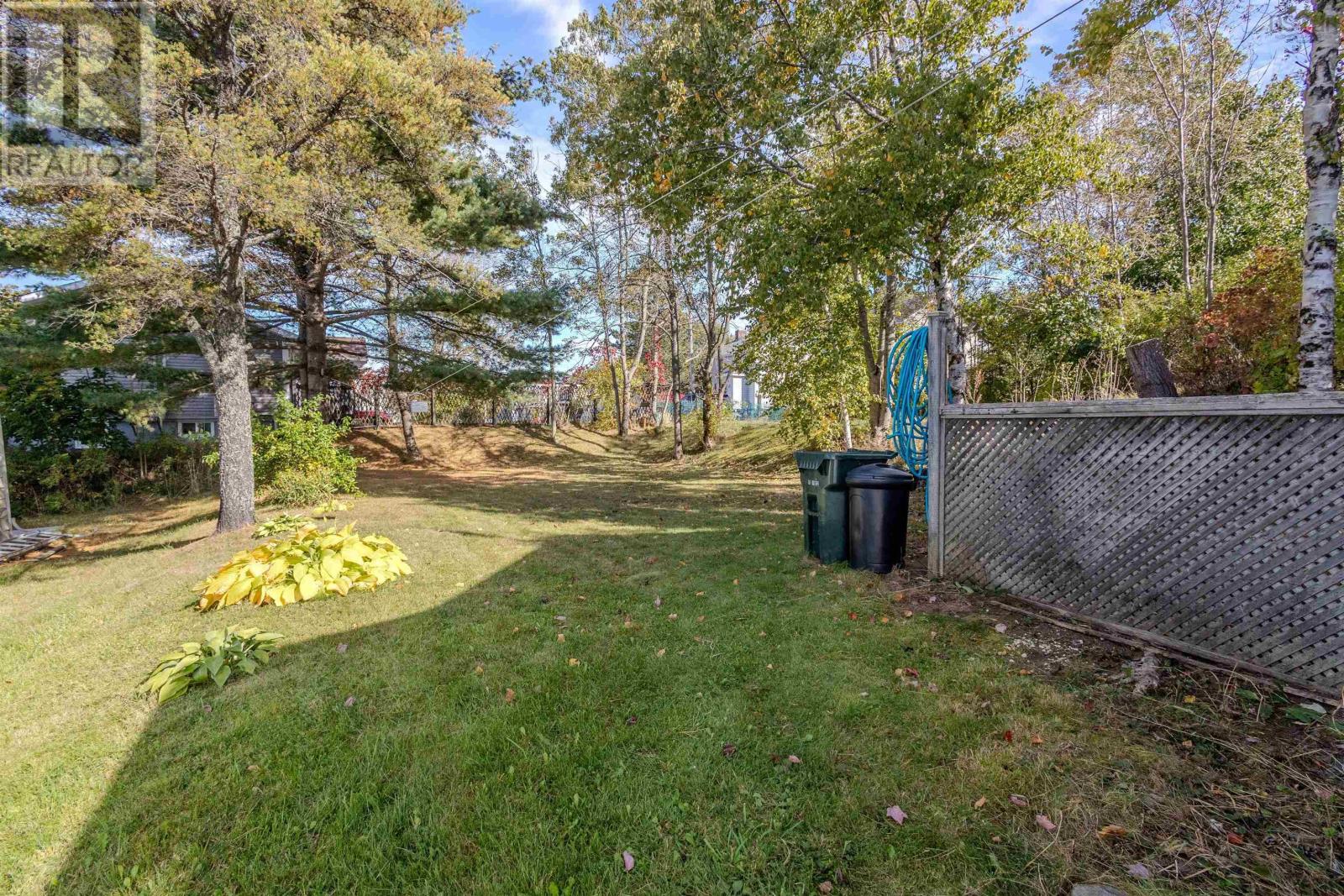 42 Thomas Street, Sydney, Nova Scotia  B1S 2R3 - Photo 2 - 202526076